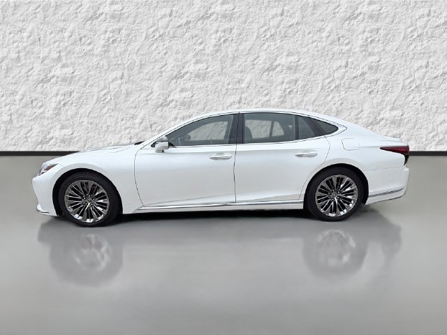 Used 2022 Lexus LS 500 w/ Accessory Package (Z2) RWD image 6