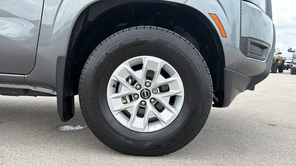 Used 2026 Nissan Frontier S AWD/4WD image 9