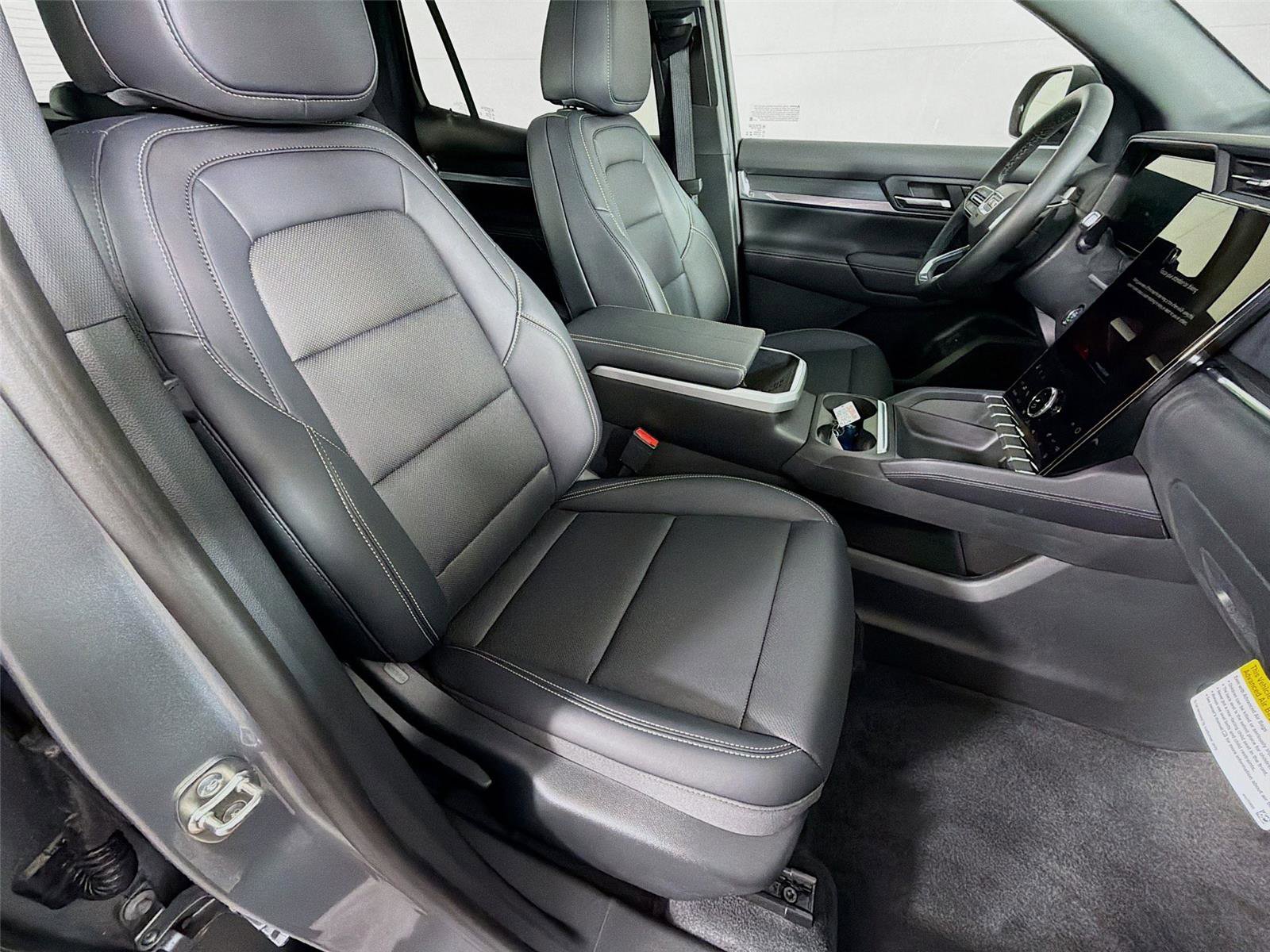 New 2026 GMC Terrain Elevation w/ Elevation Premium Package image 29