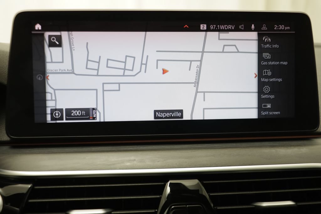 Used 2023 BMW 530i xDrive w/ Convenience Package AWD/4WD image 9