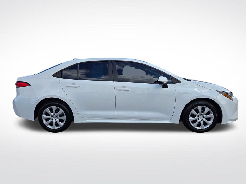 Used 2023 Toyota Corolla LE FWD image 8