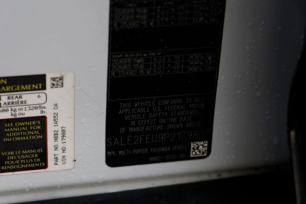 Used 2023 Land Rover Defender 130 X-Dynamic SE image 26