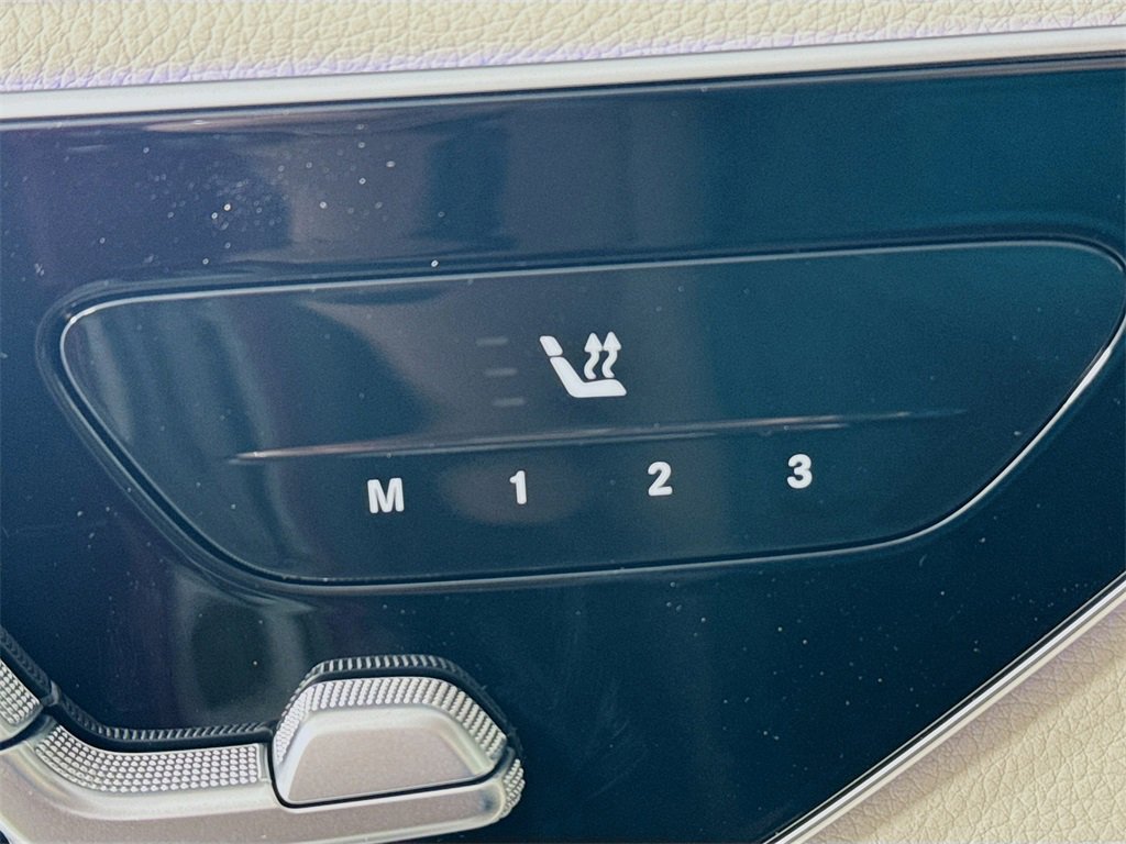 Used 2025 Mercedes-Benz GLC 300 4MATIC image 22