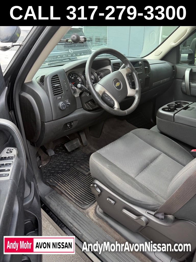 Used 2014 Chevrolet Silverado 2500 LT w/ Interior Plus Package AWD/4WD image 7