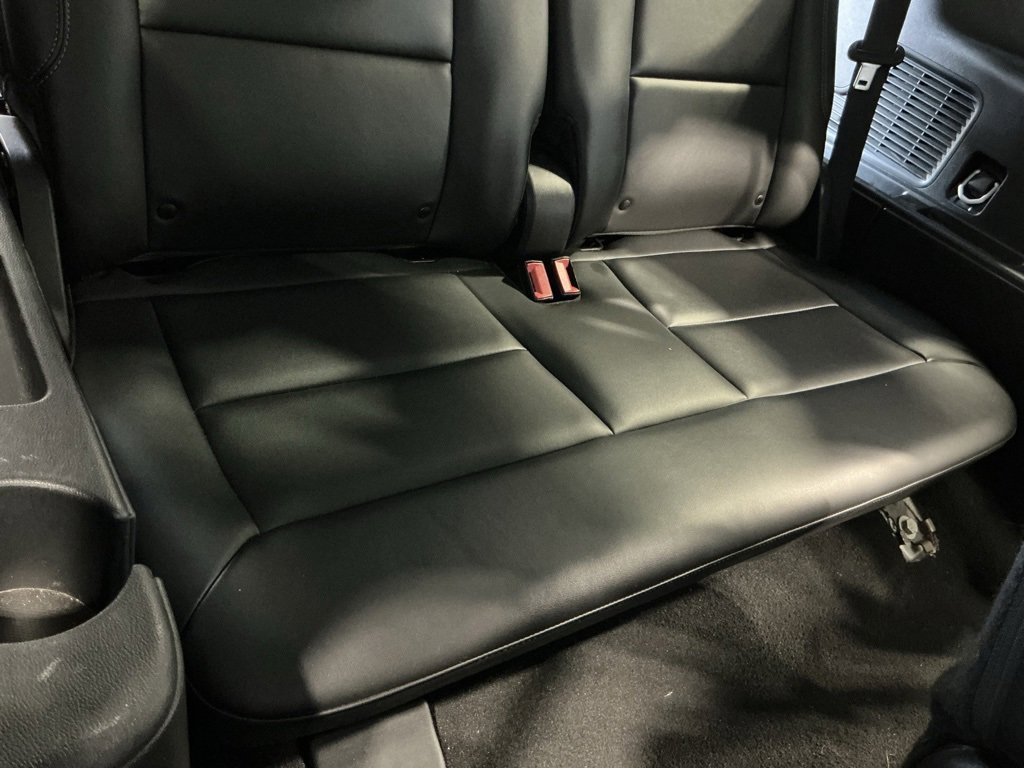 Used 2023 Ford Explorer XLT w/ Equipment Group 202A image 31