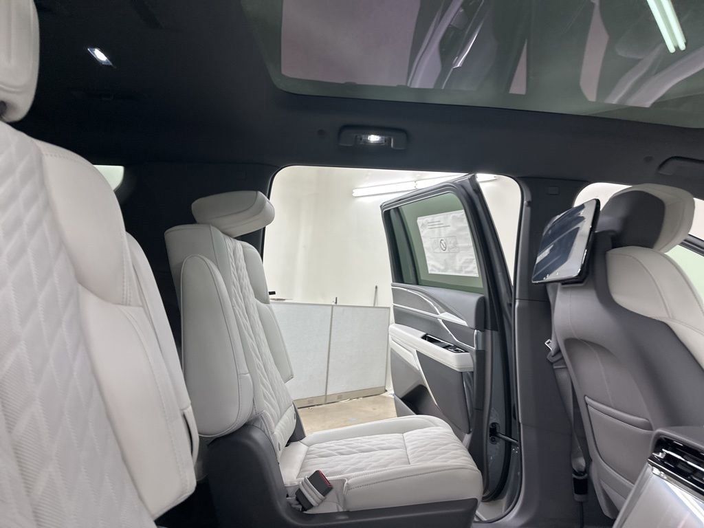 New 2026 Cadillac Escalade IQL Luxury image 22