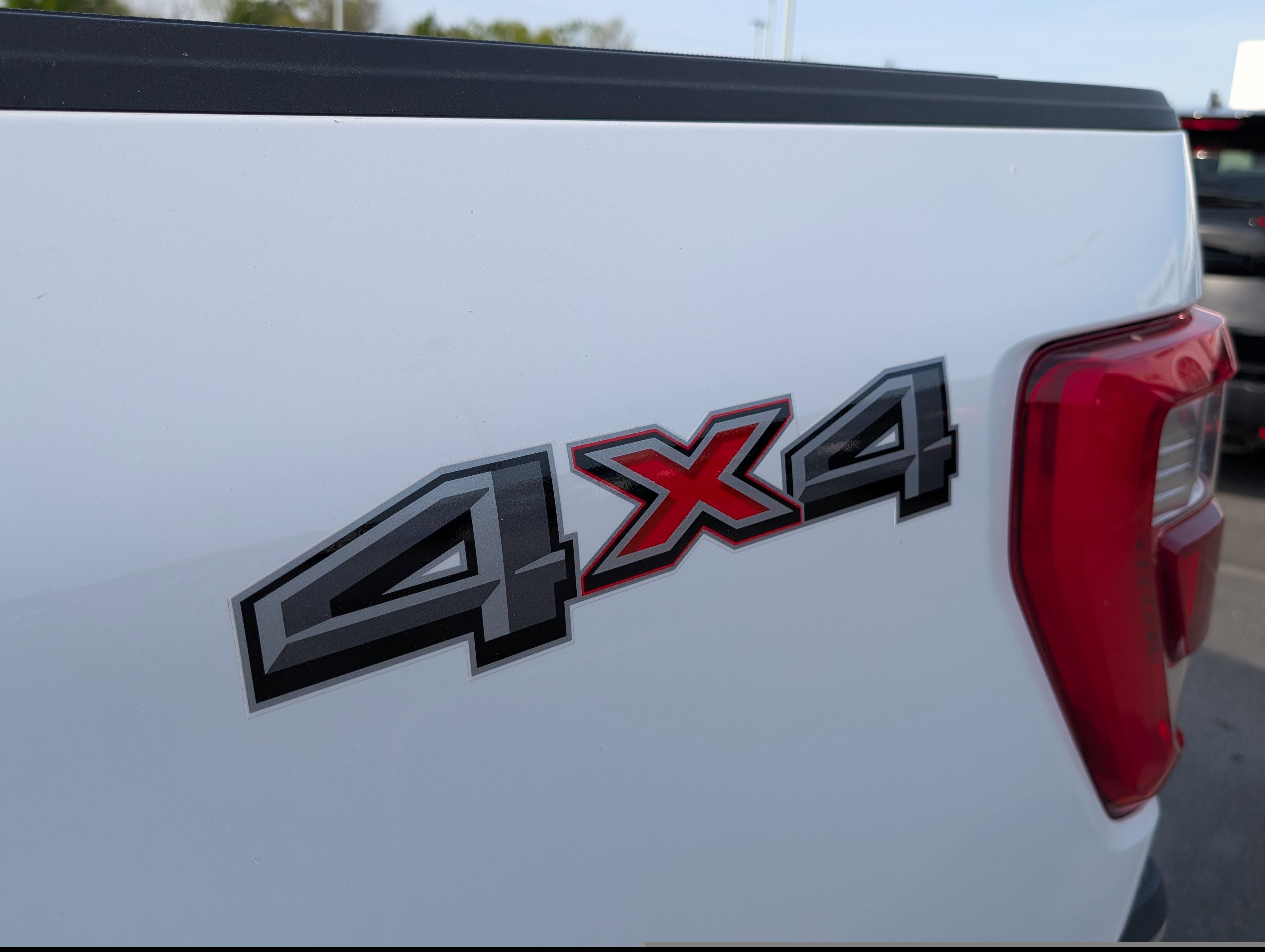 Used 2022 Ford F150 Lariat w/ Equipment Group 501A Mid AWD/4WD image 11