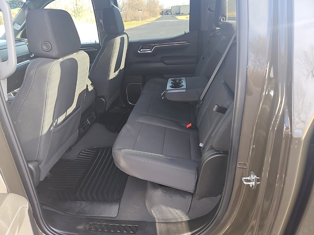 Used 2024 GMC Sierra 1500 Elevation image 27