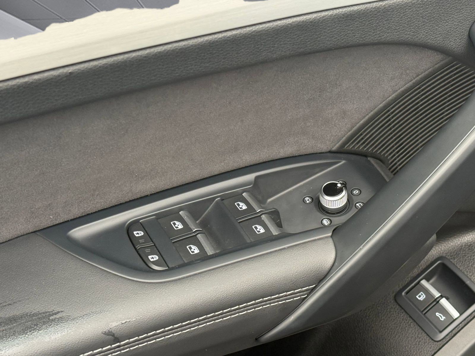 Used 2024 Audi Q5 e Prestige image 23