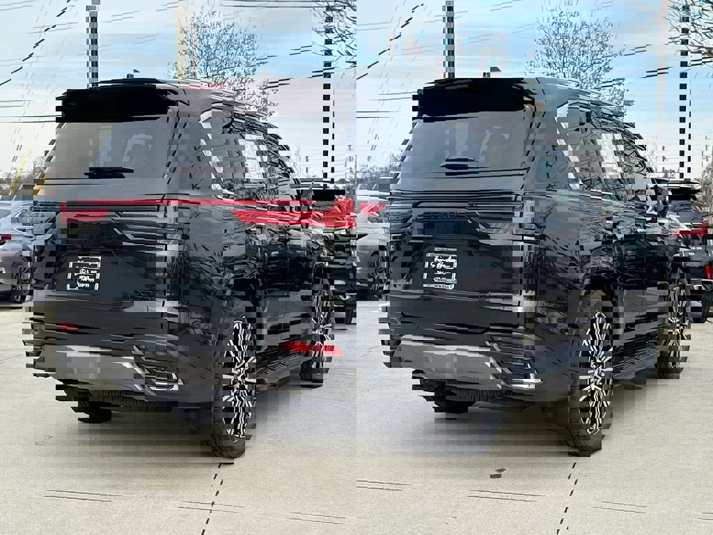 New 2026 Lexus LX 700h Luxury image 8