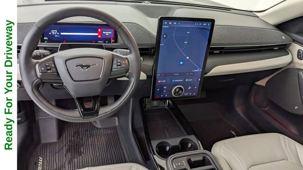 Certified 2025 Ford Mustang Mach-E Premium image 4