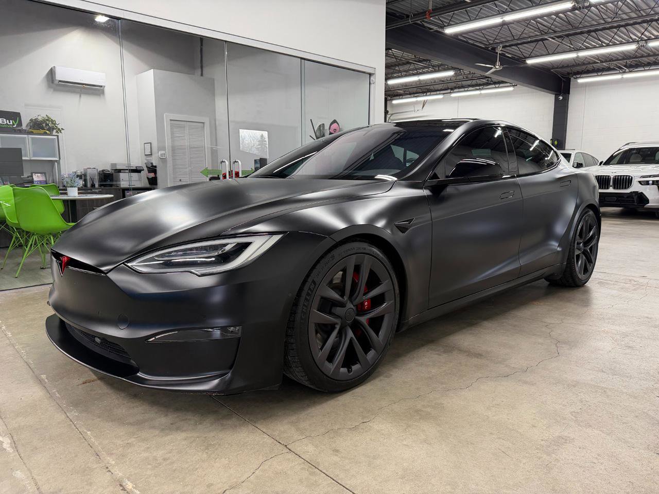Used 2021 Tesla Model S Plaid image 1