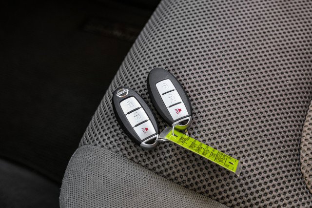 Used 2021 Nissan Frontier SV w/ Midnight Edition Floor Mats image 53