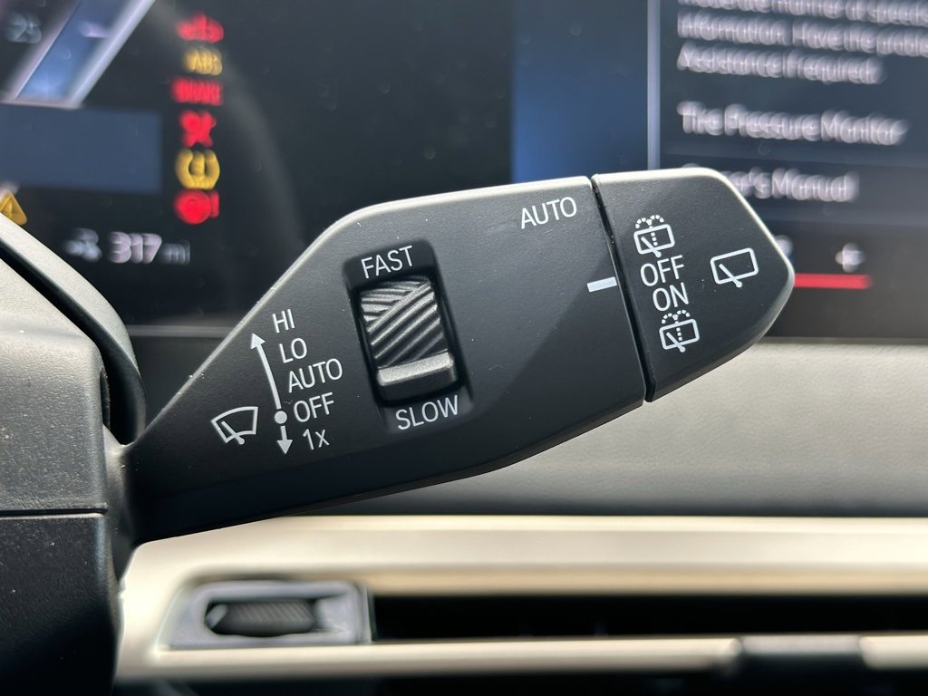 New 2026 BMW iX xDrive60 image 32