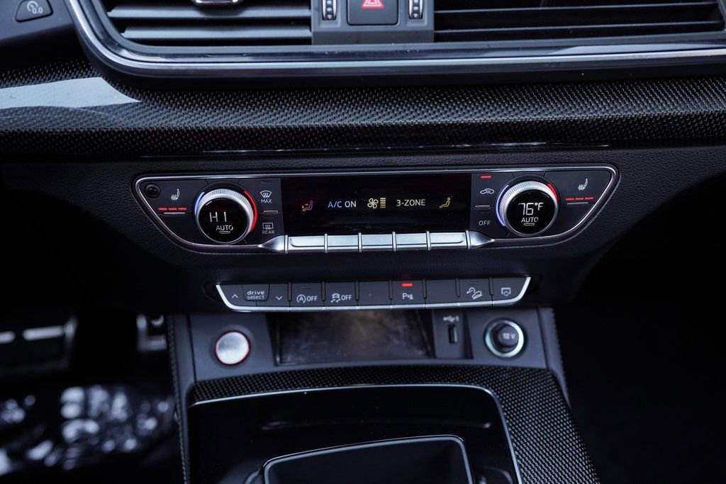 Used 2023 Audi SQ5 Premium Plus w/ Premium Plus Package image 28