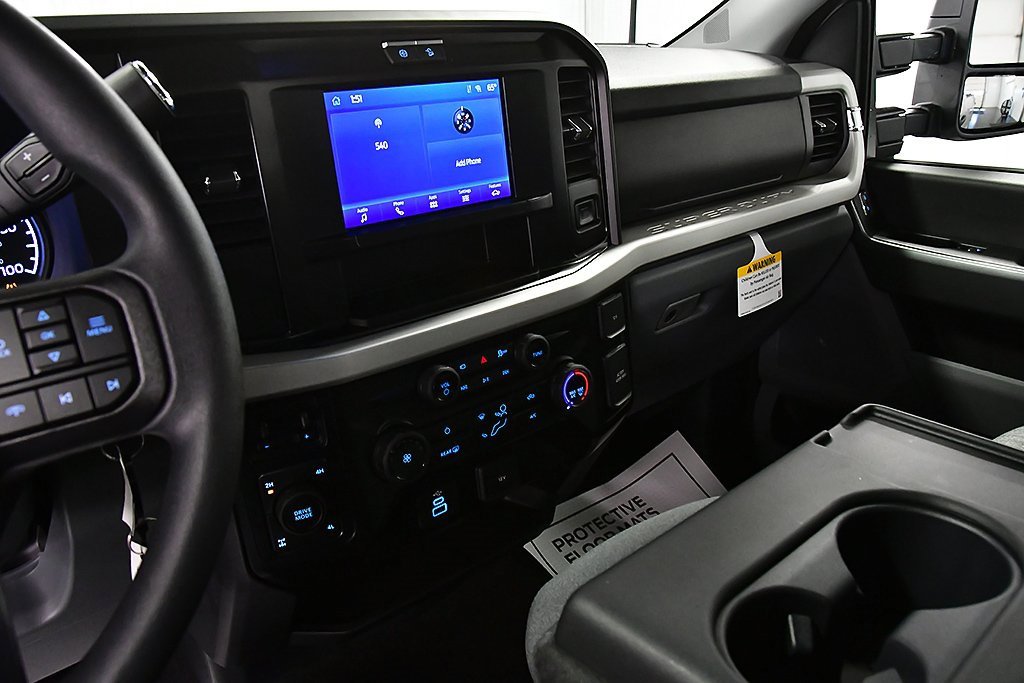 New 2026 Ford F350 XLT image 23