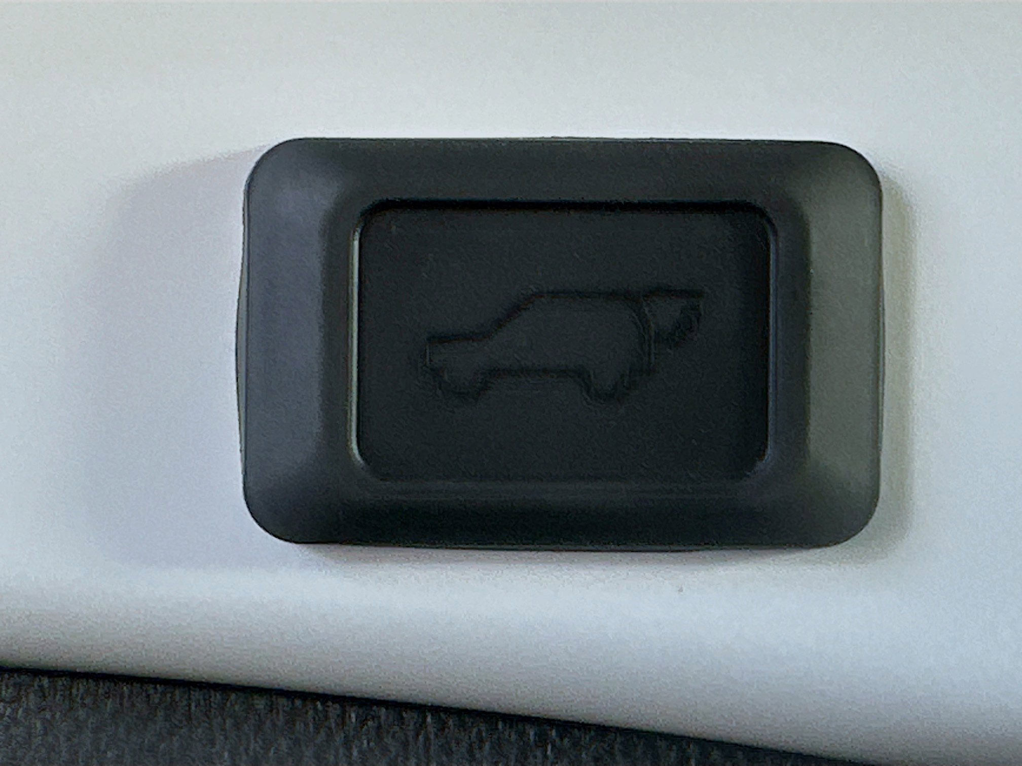 Used 2025 Toyota RAV4 XLE w/ Convenience Package image 31