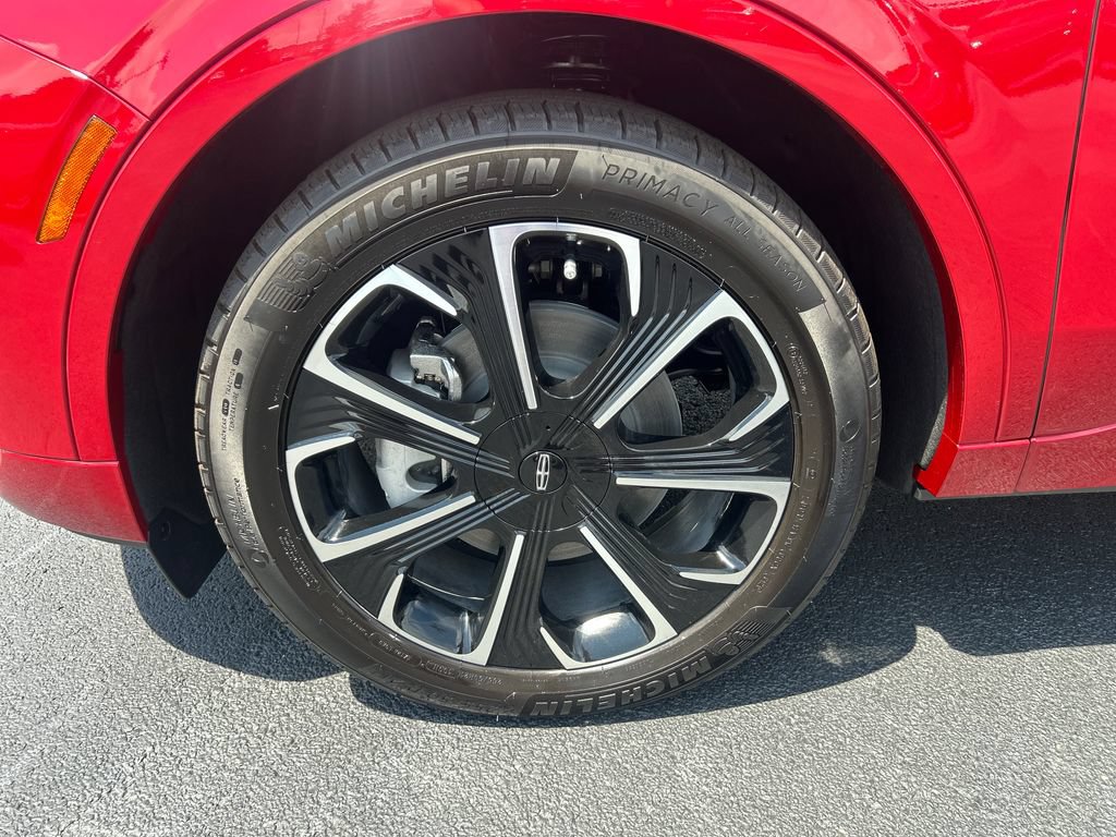 New 2026 Lincoln Nautilus Reserve AWD/4WD image 9