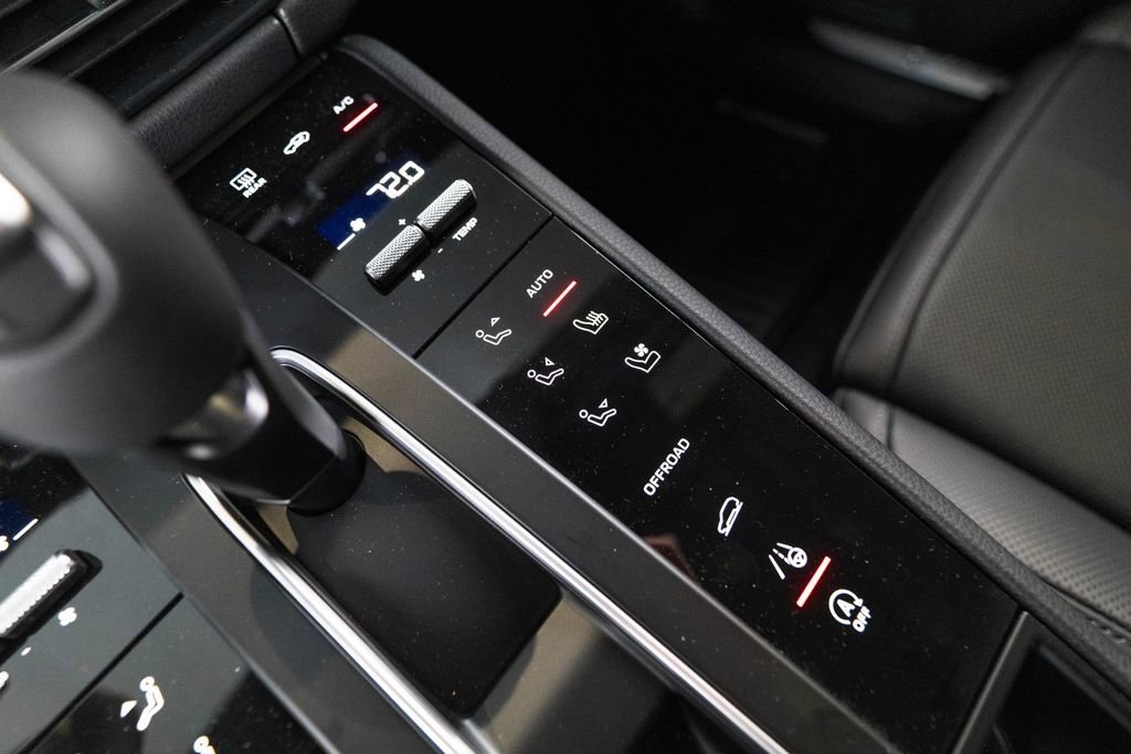 New 2026 Porsche Macan S image 26