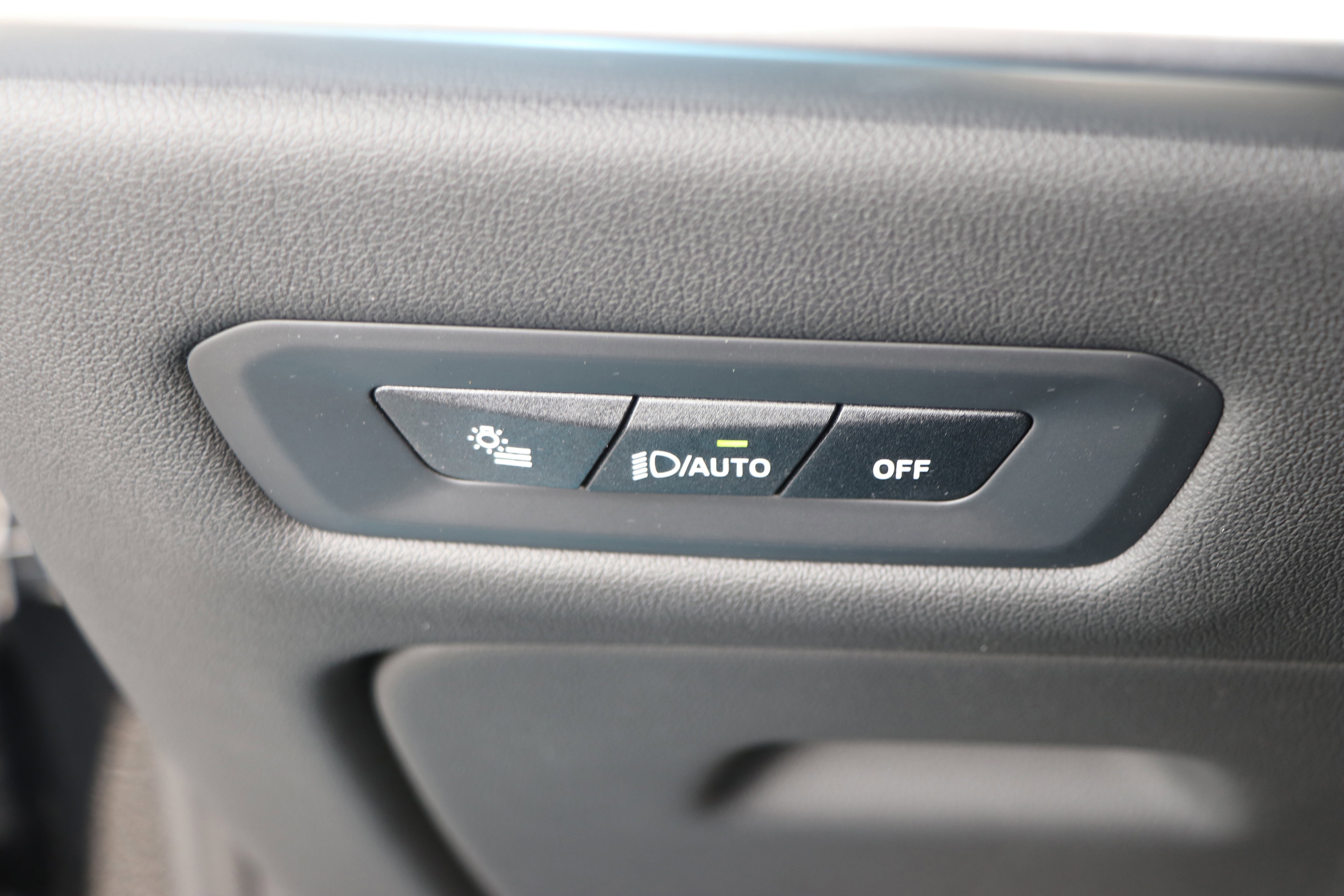 Certified 2025 BMW X5 xDrive50e w/ Parking Assistance Package image 25