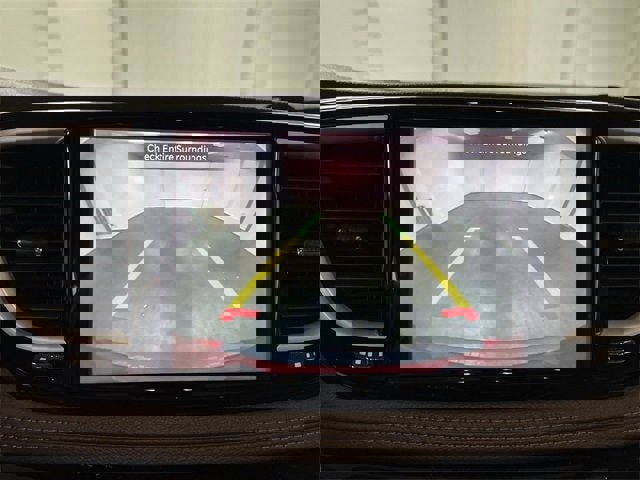 Used 2021 Chrysler Pacifica Touring image 14