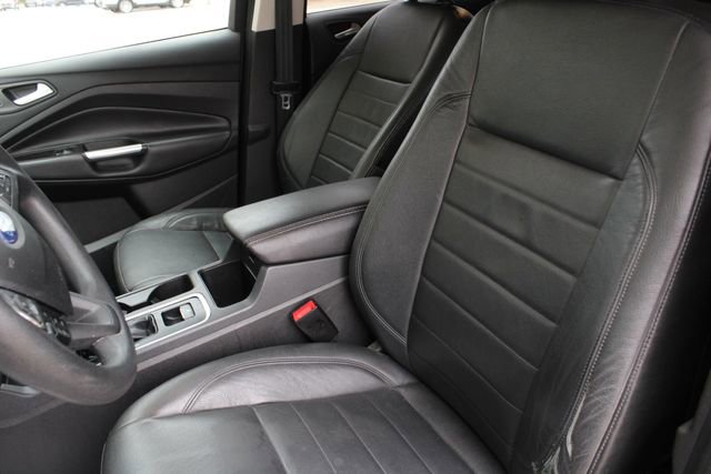 Used 2017 Ford Escape SE image 6