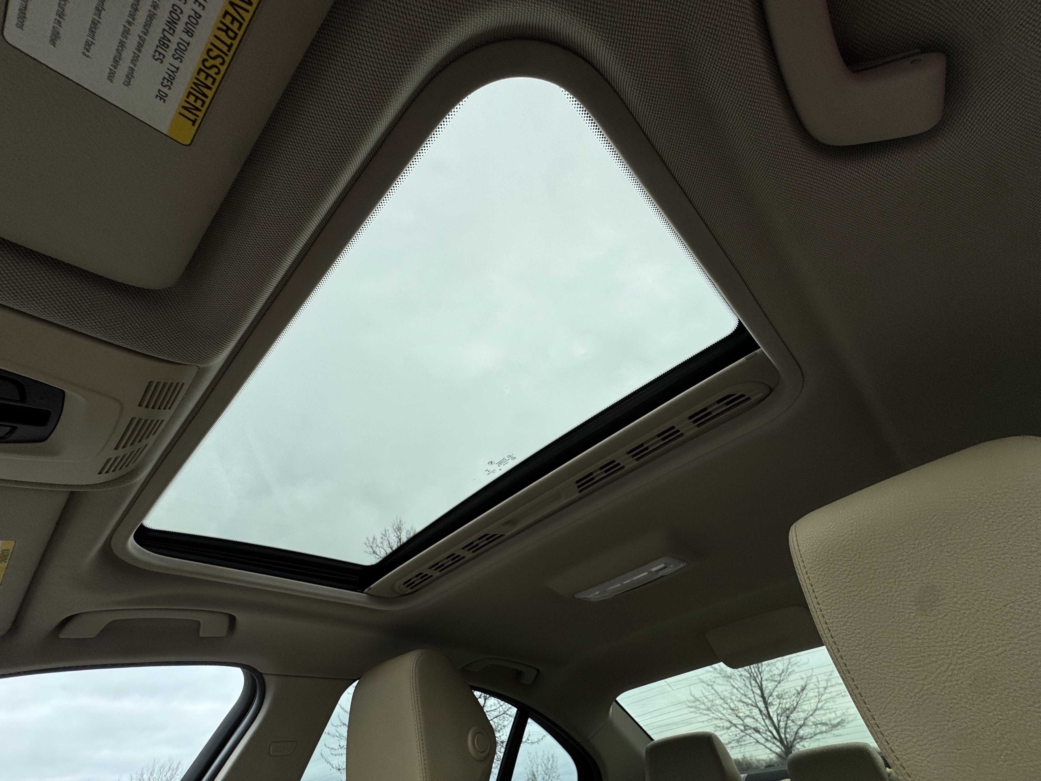 Used 2018 BMW 320i Sedan w/ Convenience Package image 2