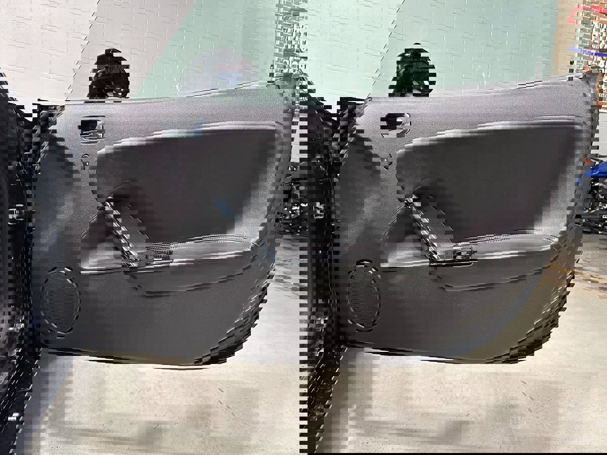 Used 2009 Saturn Sky Red Line image 10