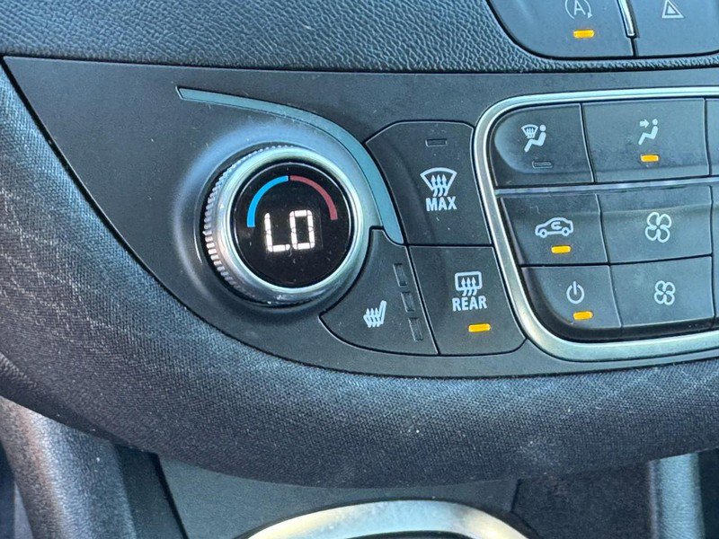 Used 2024 Chevrolet Malibu LT w/ Sport Edition image 21