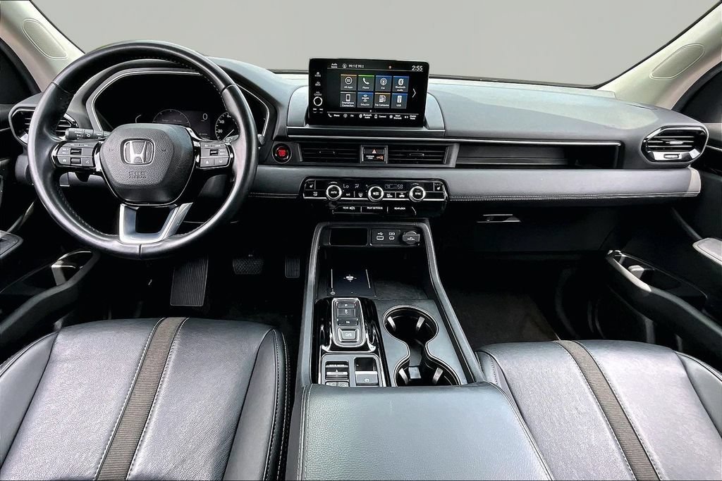 Used 2025 Honda Pilot EX-L image 8