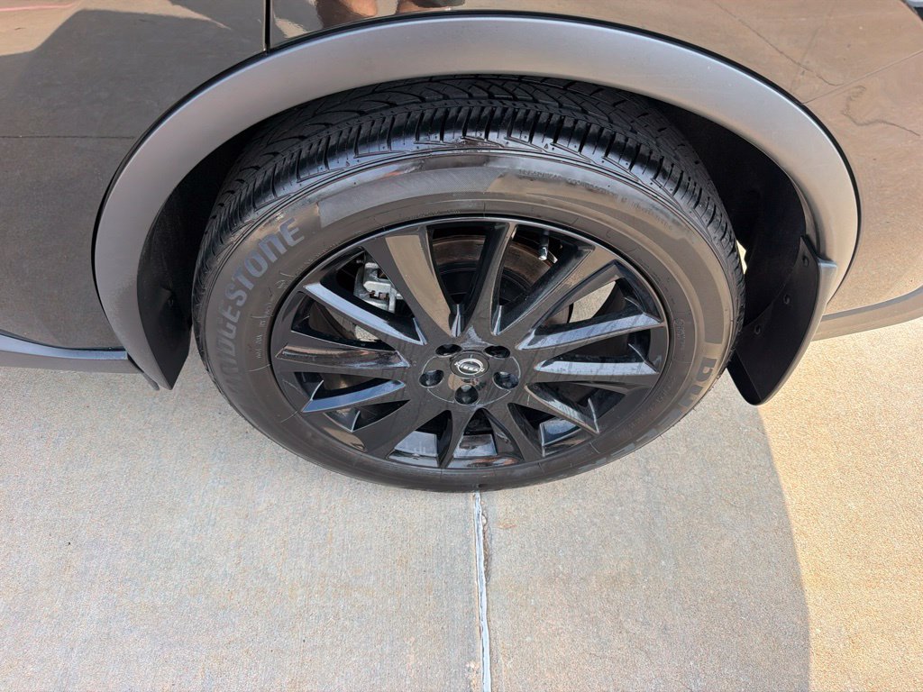 Used 2023 Nissan Murano SV w/ SV Midnight Edition Package FWD image 9