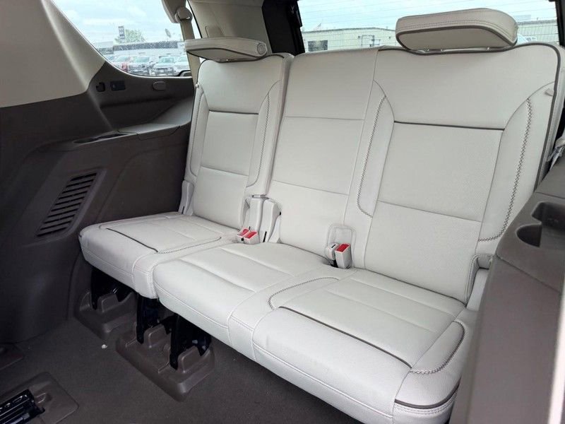 Used 2021 GMC Yukon Denali AWD/4WD image 8