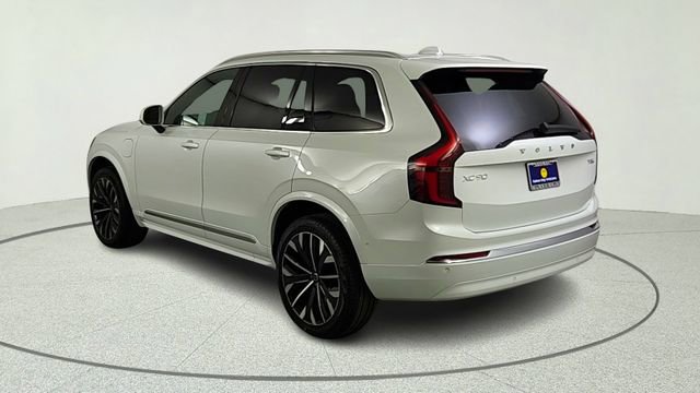New 2026 Volvo XC90 T8 Plus w/ Protection Package AWD/4WD image 5