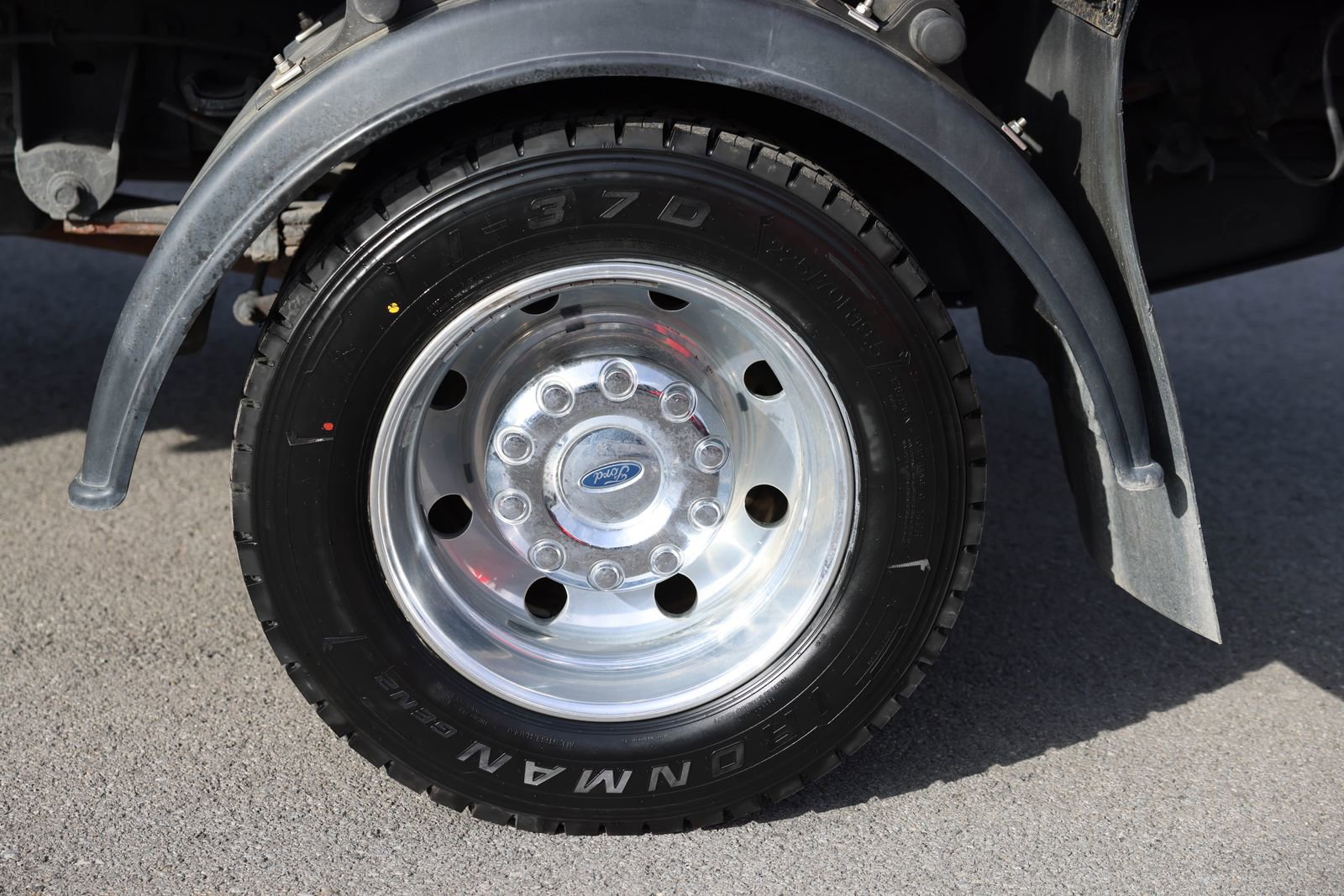 Used 2016 Ford F550 4x4 SuperCab Super Duty image 27