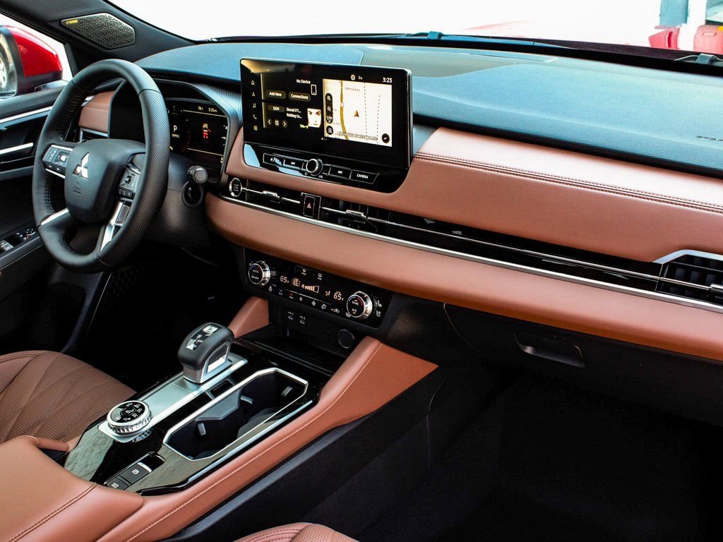 New 2025 Mitsubishi Outlander SEL image 45