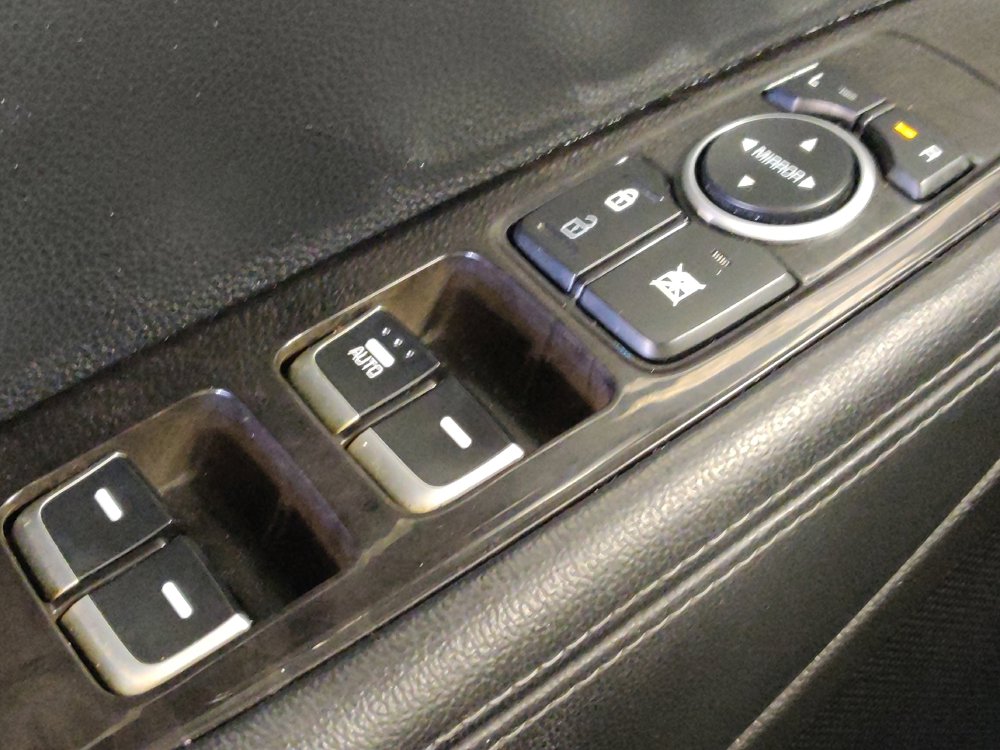 Used 2018 Kia Sorento LX image 27