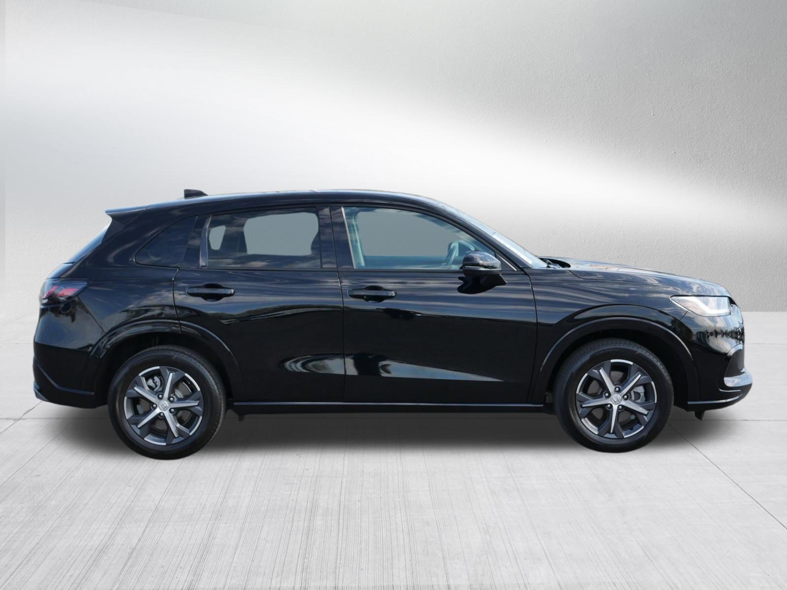 Used 2023 Honda HR-V EX-L image 8
