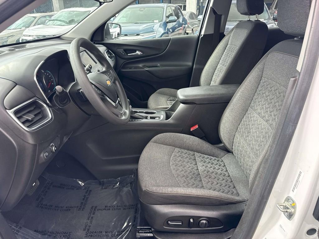 Used 2023 Chevrolet Equinox LT FWD image 24