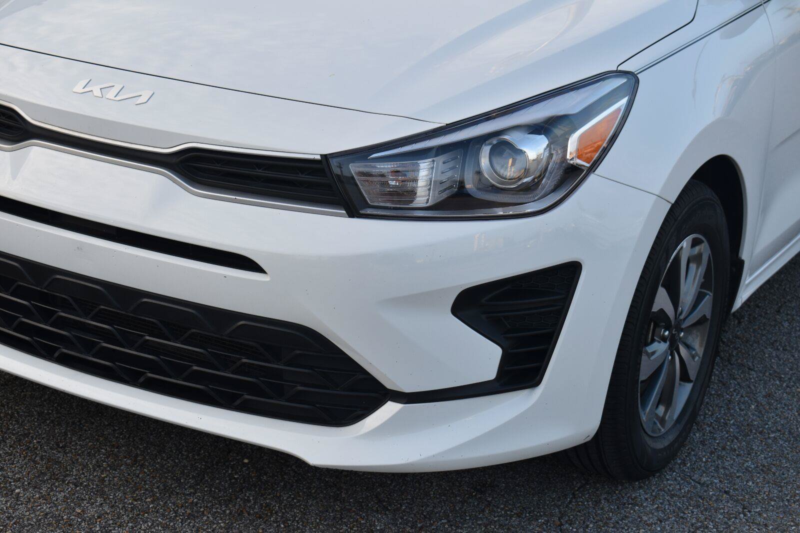 Used 2023 Kia Rio S w/ Technology Package FWD image 17