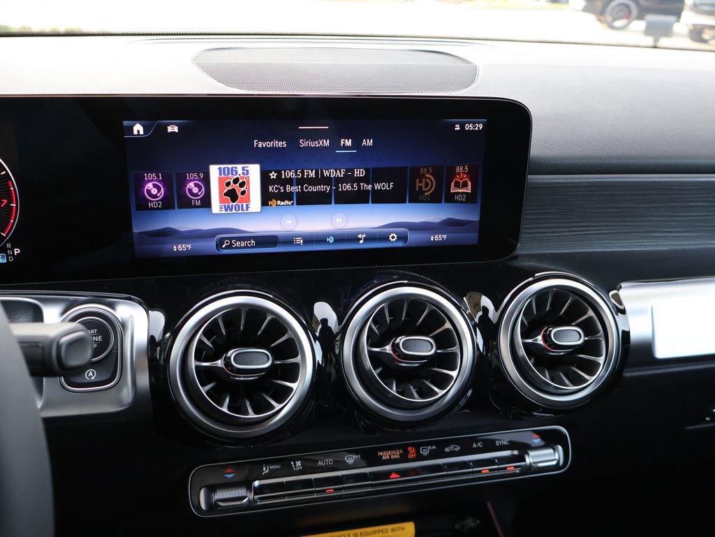 New 2026 Mercedes-Benz GLB 250 4MATIC image 22