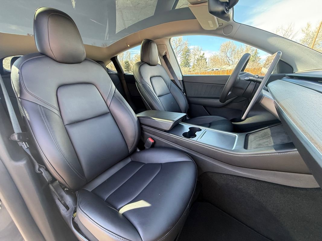 Used 2022 Tesla Model Y Performance image 5