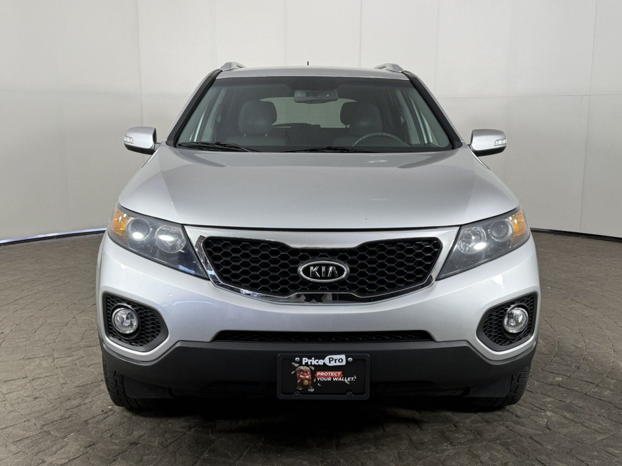Used 2012 Kia Sorento LX w/ Convenience Pkg FWD image 2
