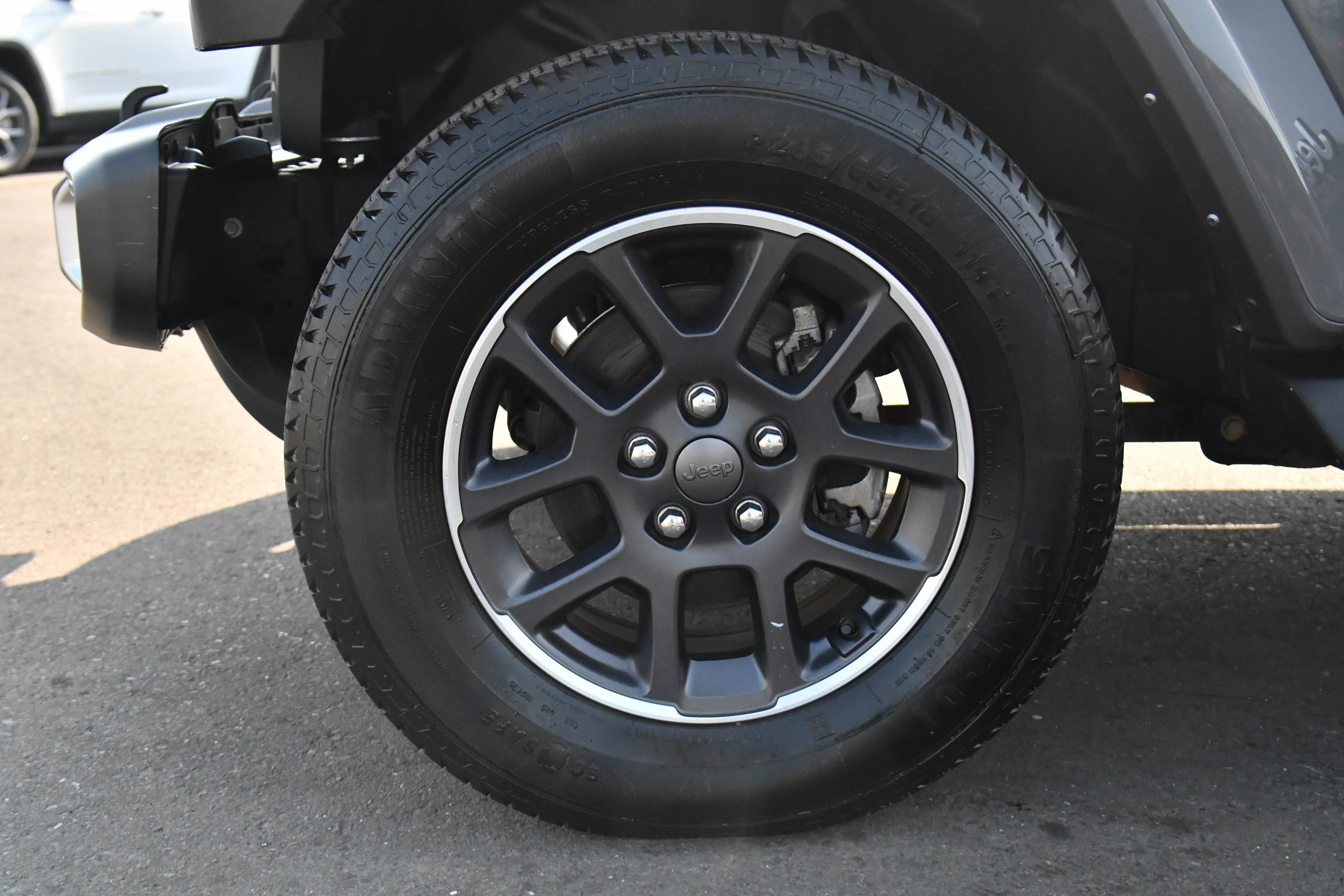 Used 2023 Jeep Gladiator Overland image 12