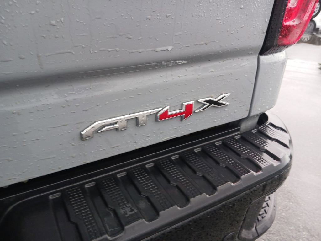 Used 2024 GMC Sierra 1500 AT4X image 33