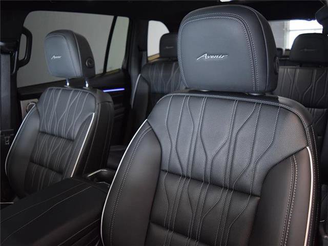 Used 2025 Buick Enclave Avenir w/ Trailering Package, 5000 lbs. image 19