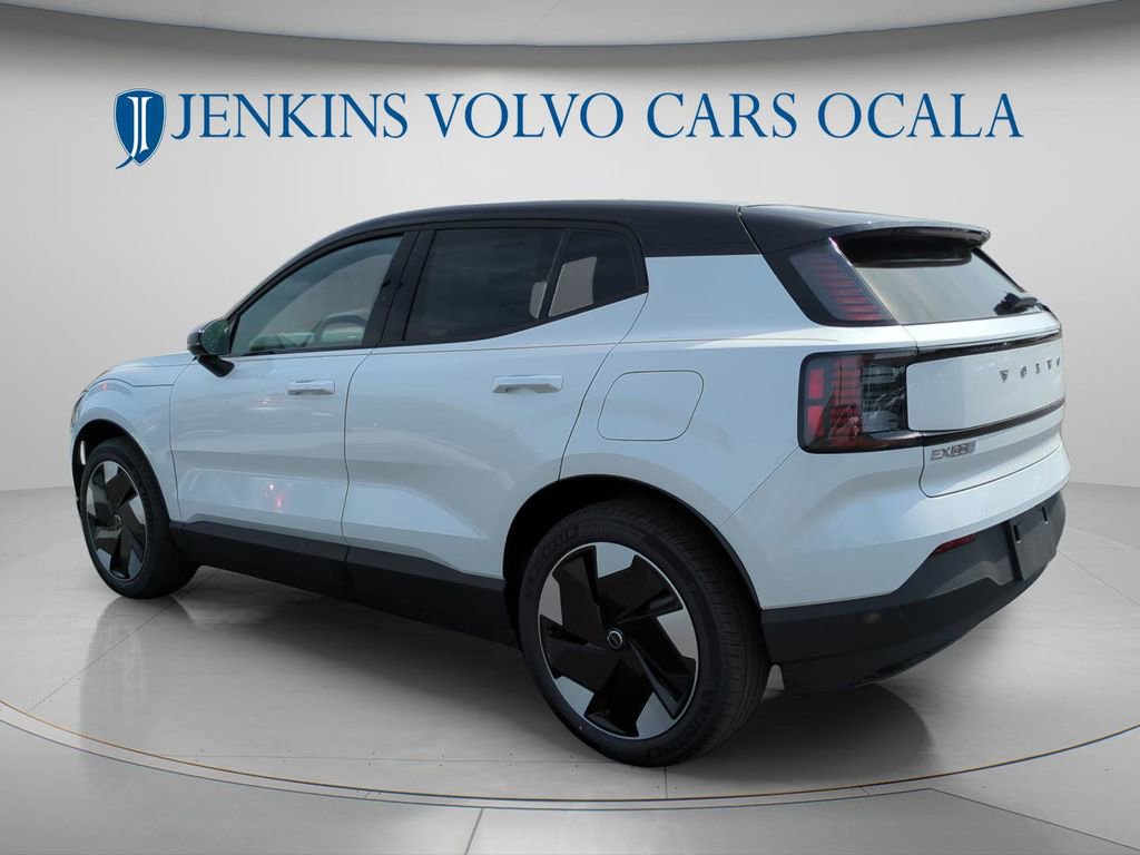 New 2026 Volvo EX30 Plus w/ Climate Package RWD image 5