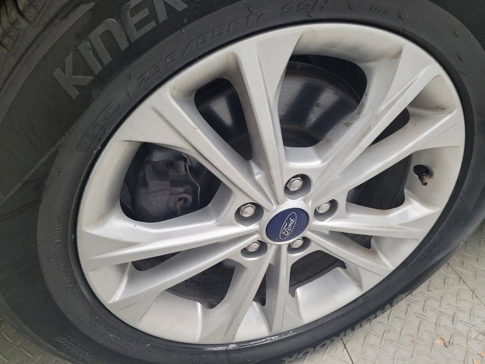 Used 2017 Ford Escape SE w/ SE Leather Comfort Package image 31