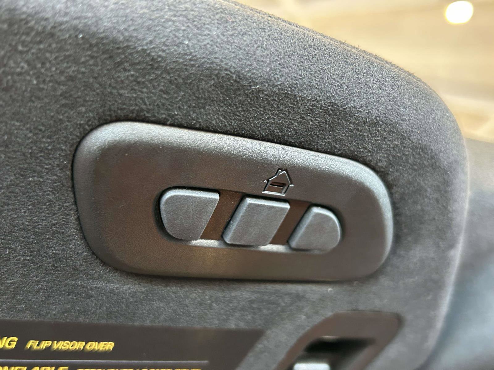 Used 2025 Chevrolet Corvette Stingray Premium Conv w/ Z51 Performance Package image 22