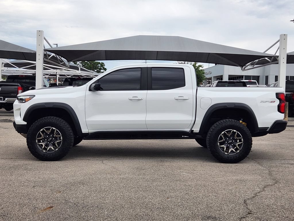Certified 2025 Chevrolet Colorado ZR2 w/ Technology Package AWD/4WD image 4