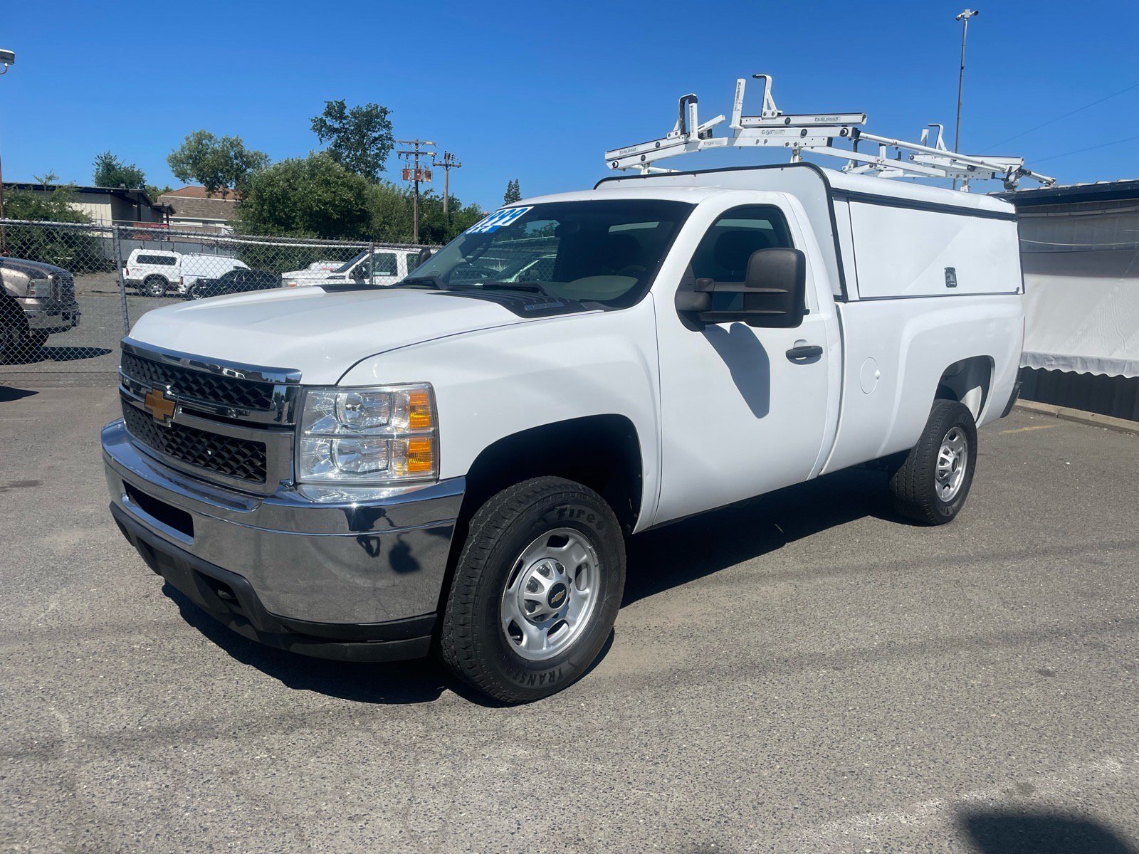 Used 2014 Chevrolet Silverado 2500 W/T AWD/4WD image 2